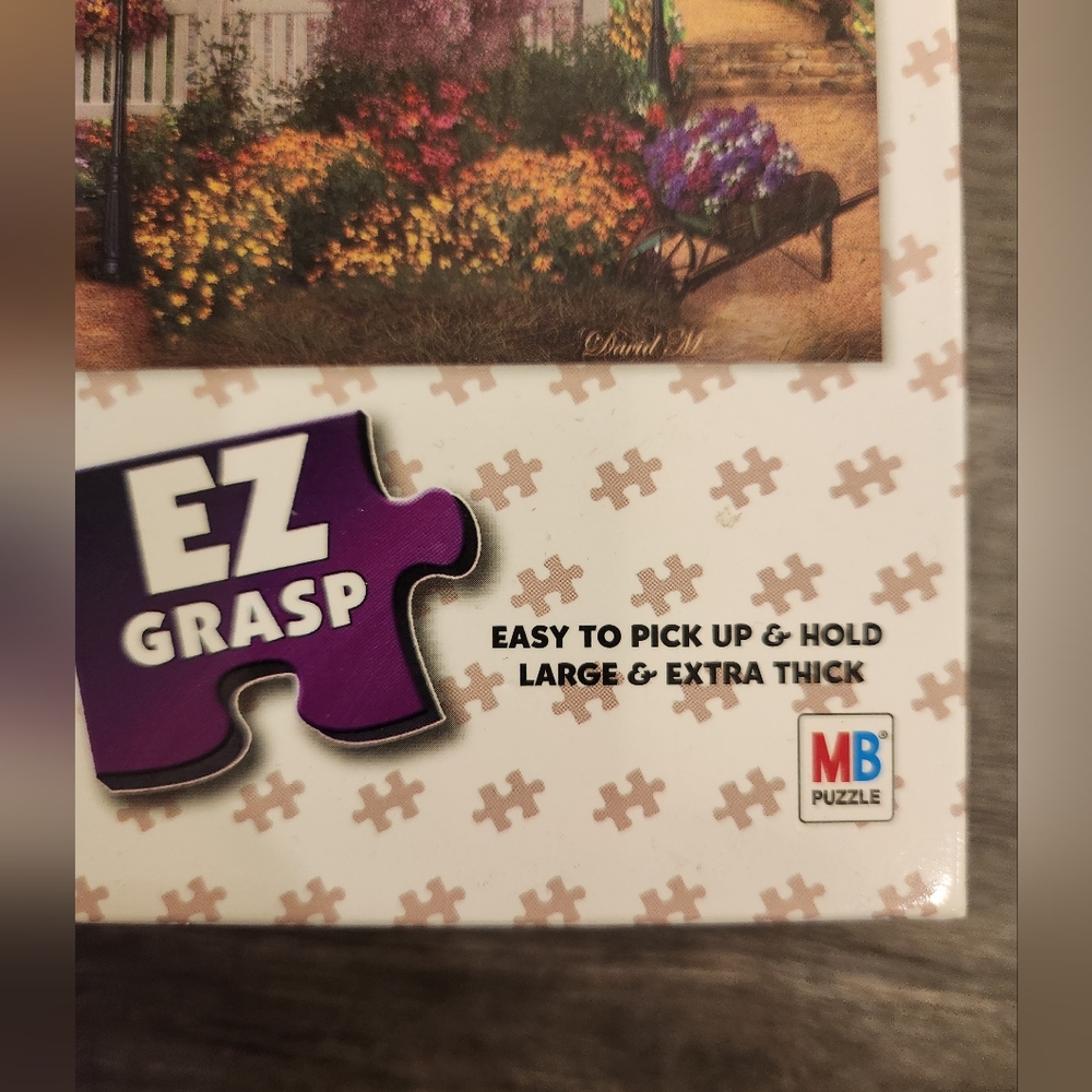 MB 300 Piece EZ Grasp Puzzle - Autumn Cottage - Picture 2 of 2